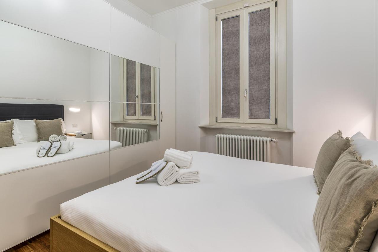 Beplace Apartments In Isola Milan Exterior photo